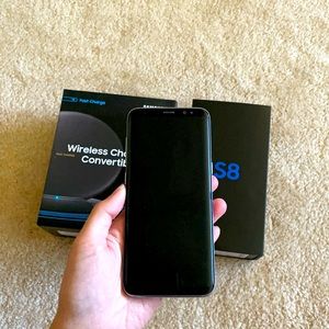 Samsung Galaxy S8 + Wireless Phone Charger
